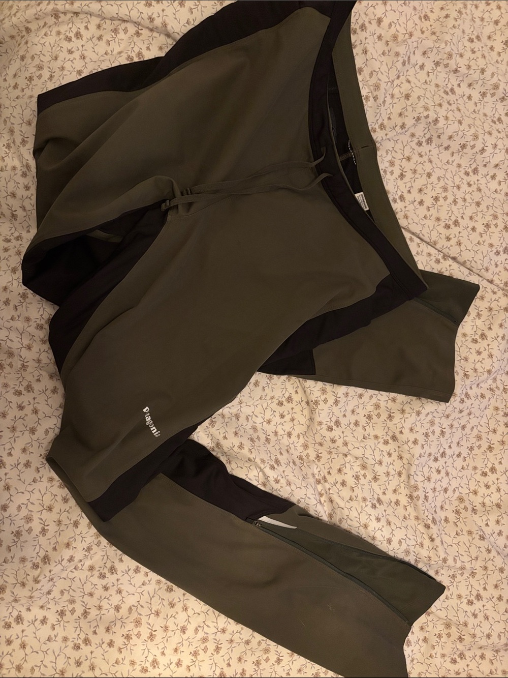 Patagonia Windshield Olive Green and Black Pants